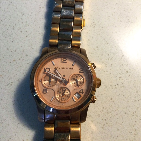 Michael Kors MK 158 rose gold watch - Picture 1 of 4